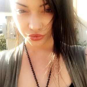 Meet your Posher, Kara